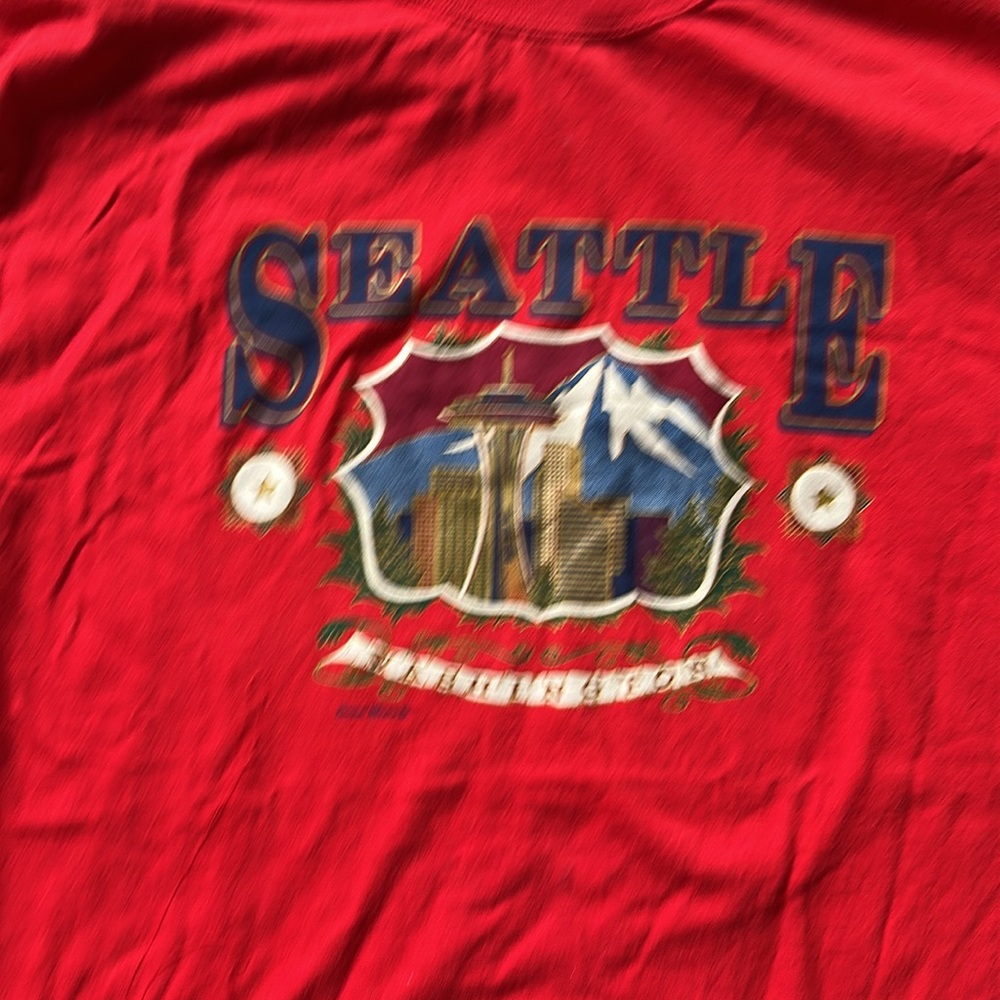 Unisex Seattle T shirt Size XL
